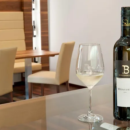 Weingut Breitenfelder Retz