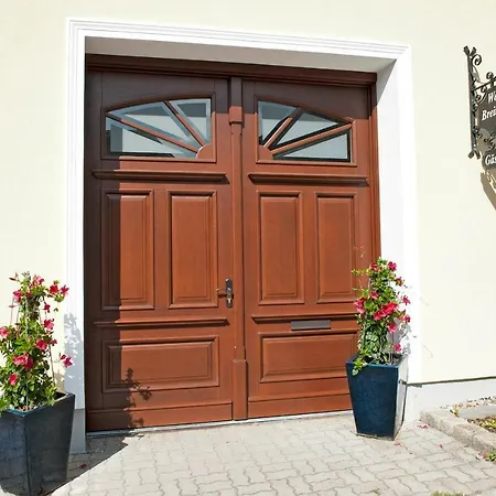 Weingut Breitenfelder 3* Retz