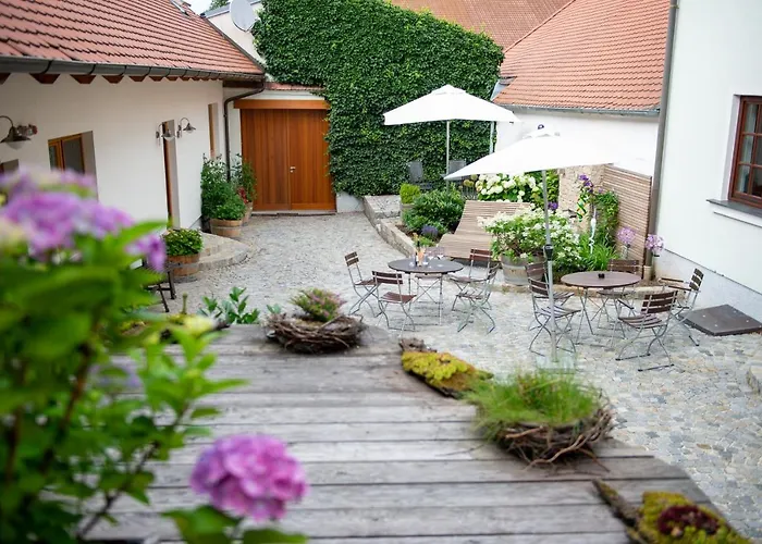 Weingut Breitenfelder 3*