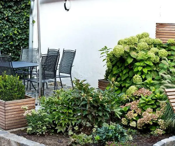 Weingut Breitenfelder 3*