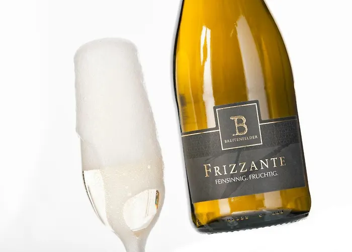 Weingut Breitenfelder Guest house Retz